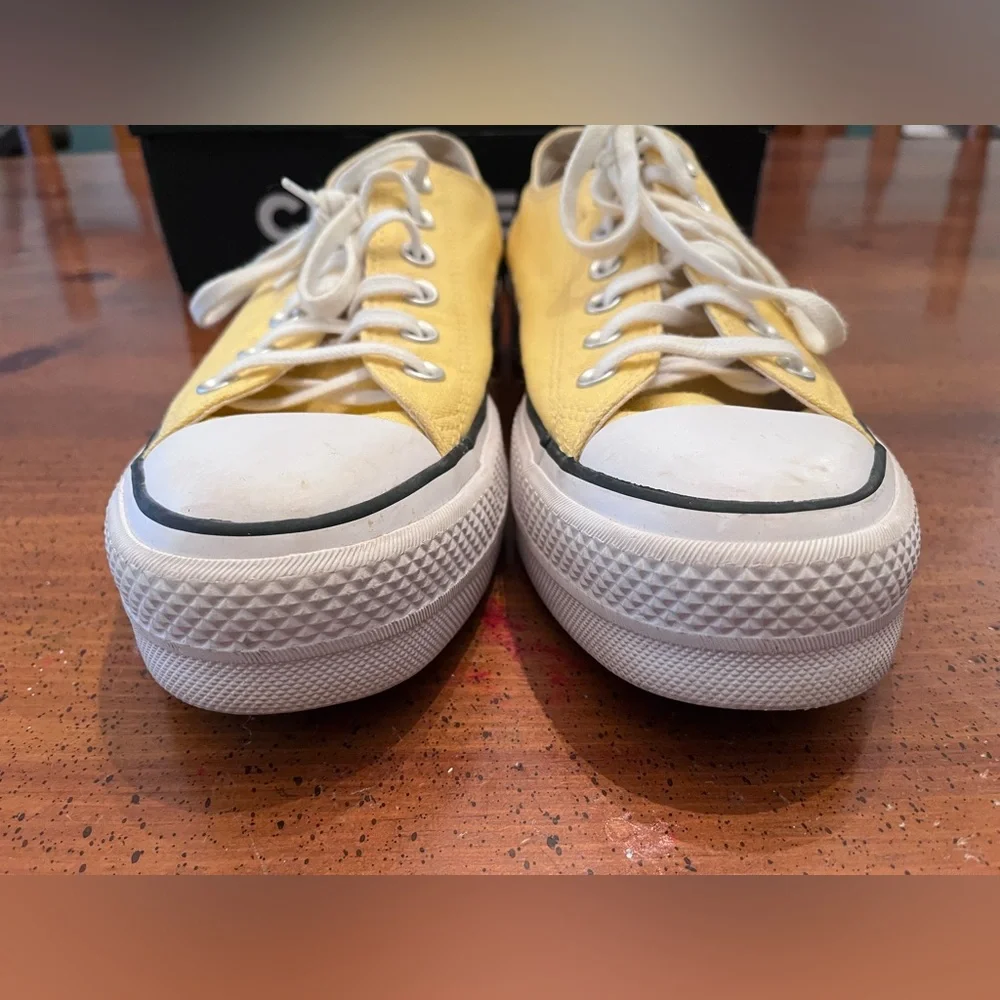 Converse Lift Ox Butter Yellow/White/Black - Size Women's 9 - Picture 5 of 12